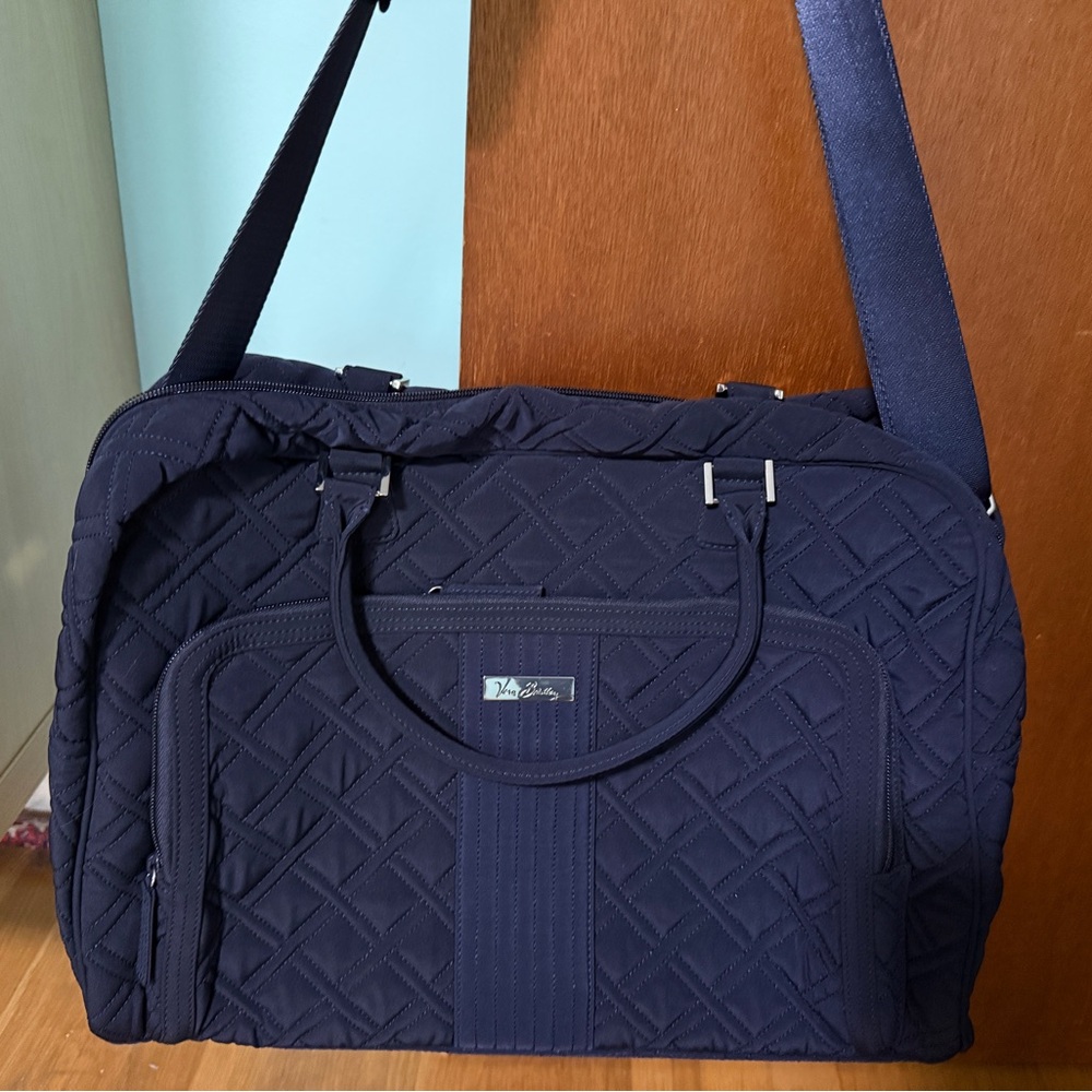 Vera Bradley
Weekender Travel Bag in Navy Blue